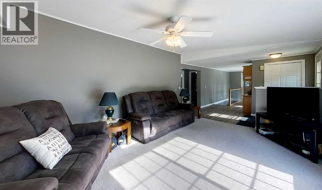 710 54 Street S Property Photo 25