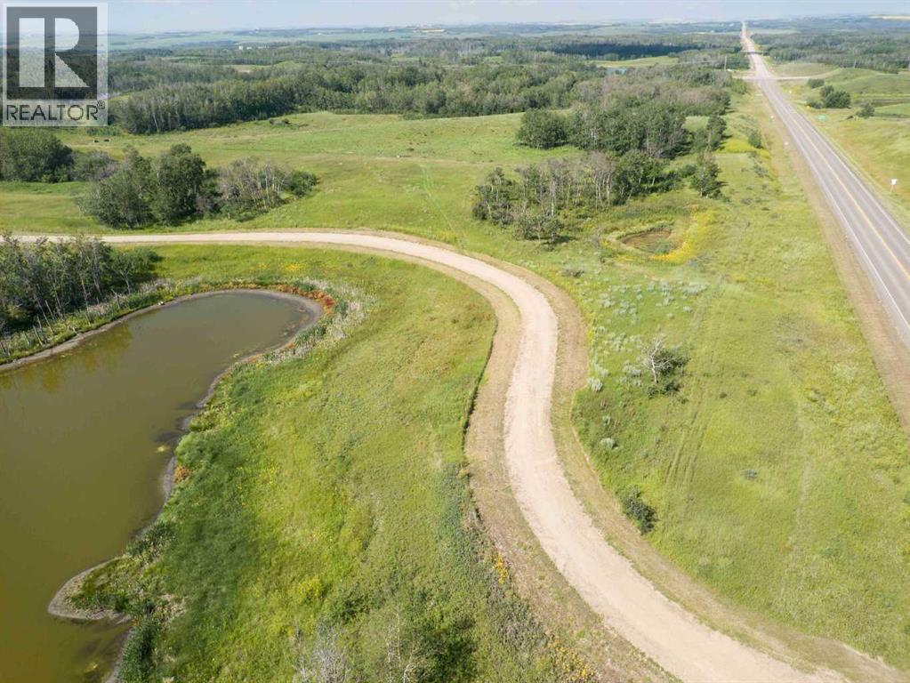 Hi Way 590 Property Photo 6