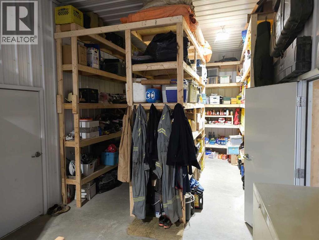 Hi Way 590 Property Photo 19