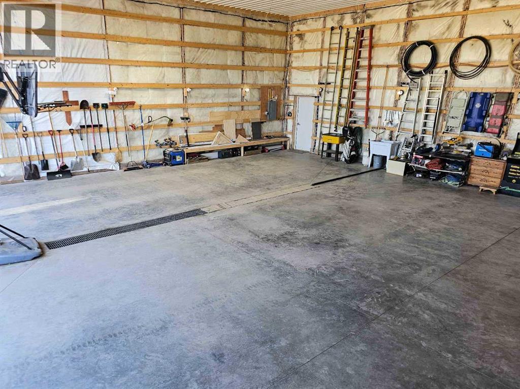 Hi Way 590 Property Photo 26