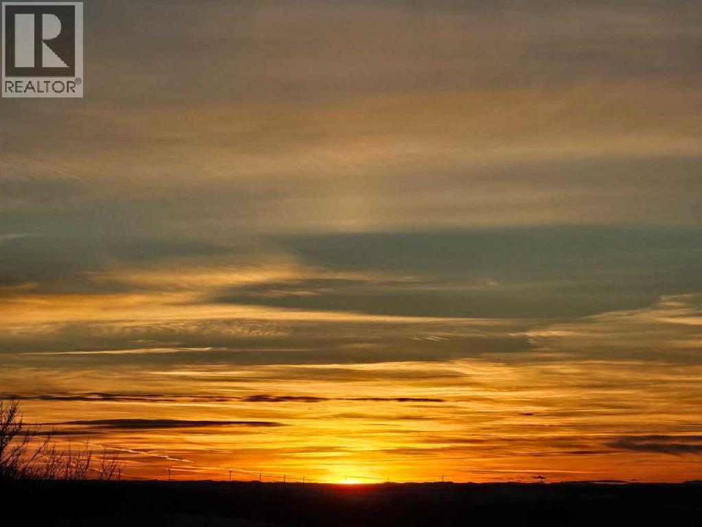 Hi Way 590 Property Photo 32