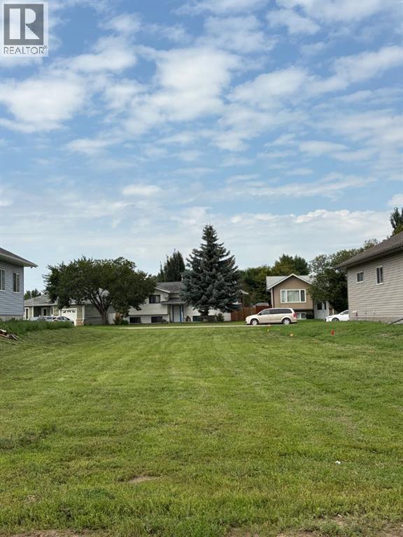 117 Upland Boulevard W Property Photo 1