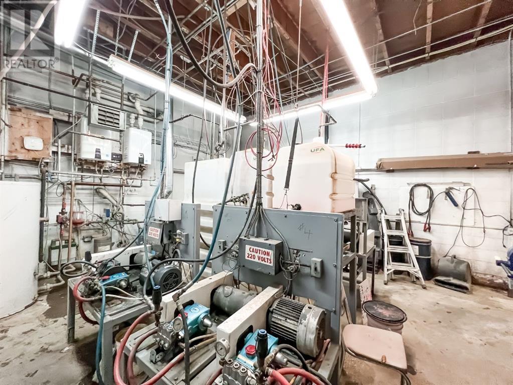 11113 102 Avenue Property Photo 22