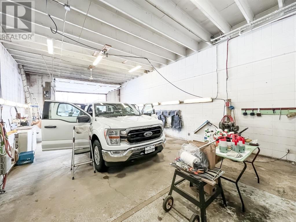 11113 102 Avenue Property Photo 24
