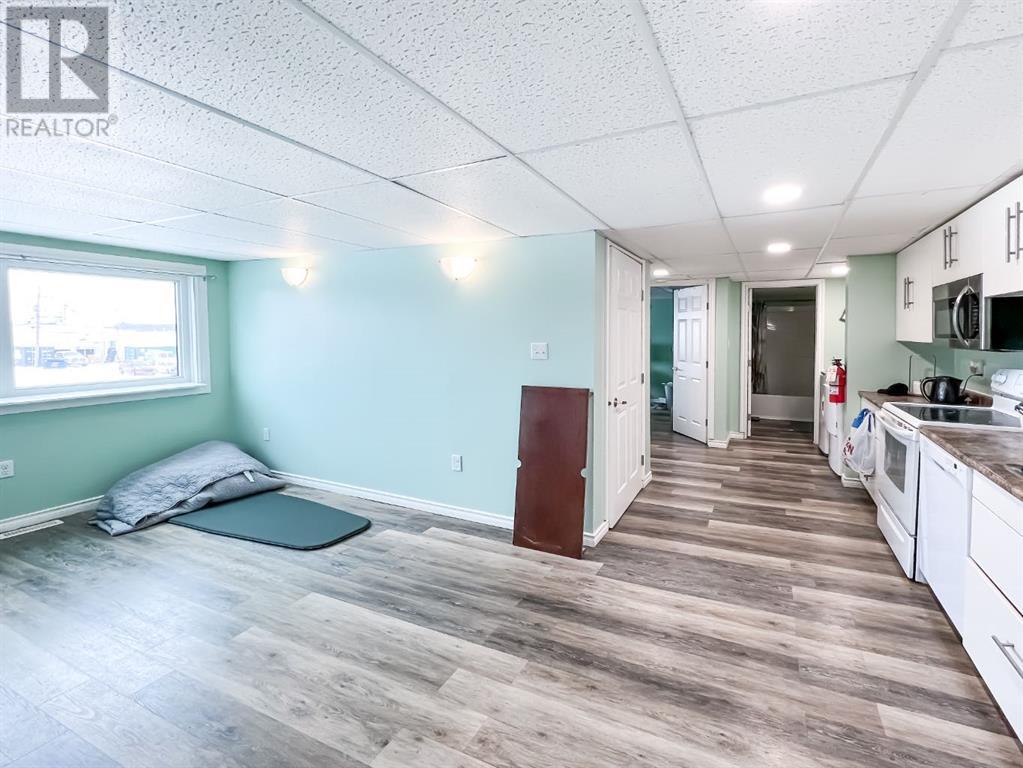 11113 102 Avenue Property Photo 28