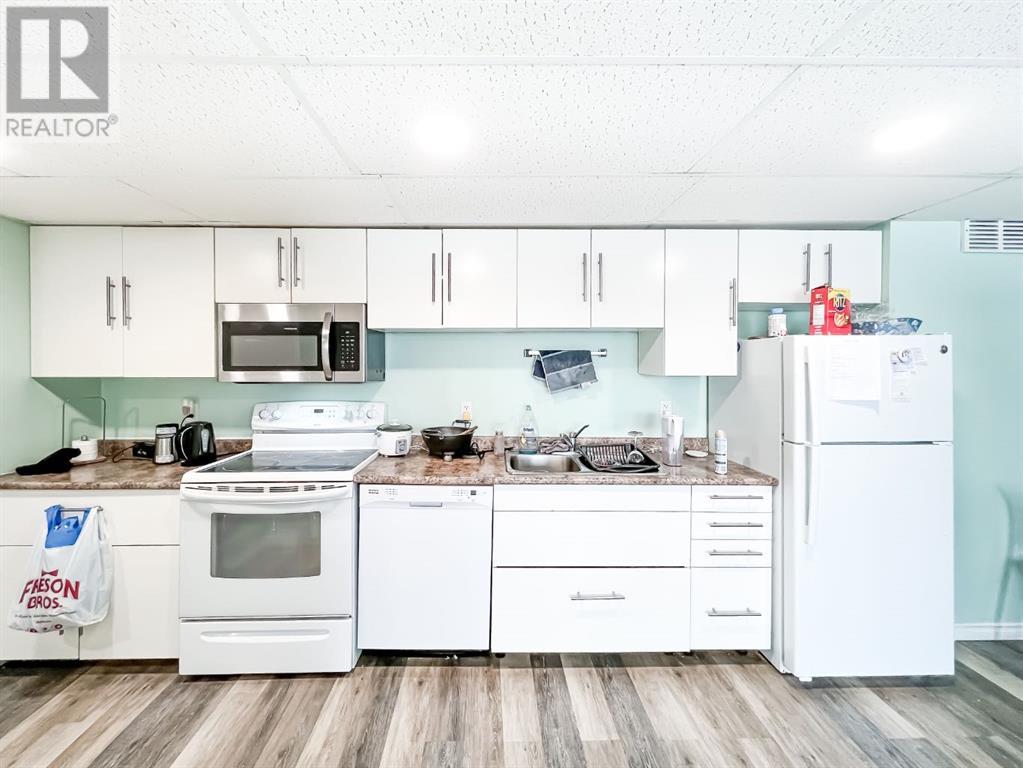 11113 102 Avenue Property Photo 29