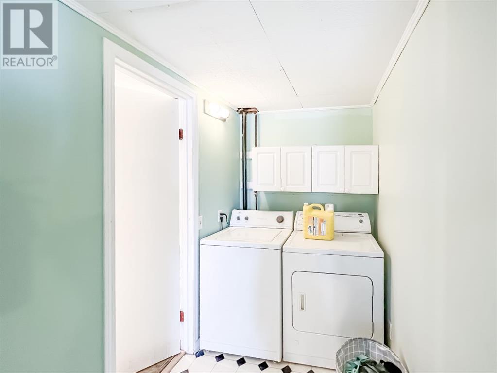 11113 102 Avenue Property Photo 39