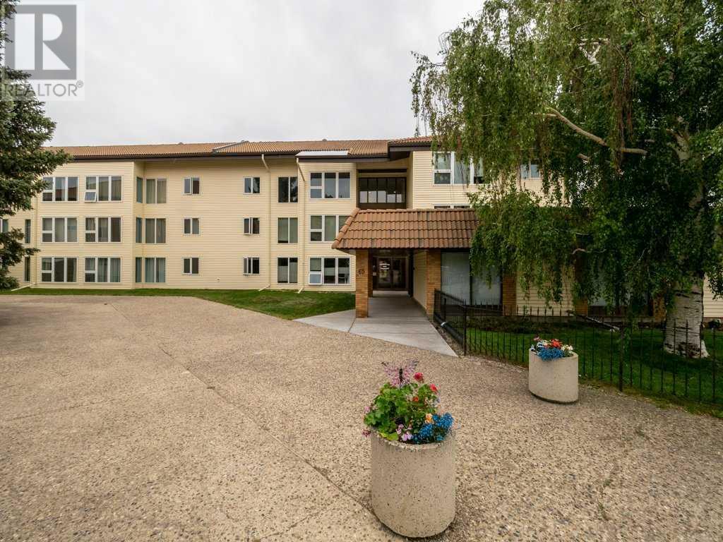 311, 65 Temple Boulevard Property Photo 1