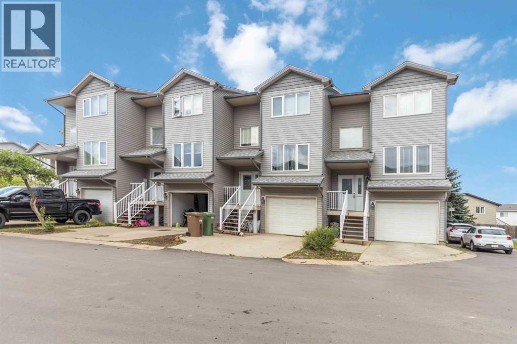 20, 100 Albion Drive Property Photo 1