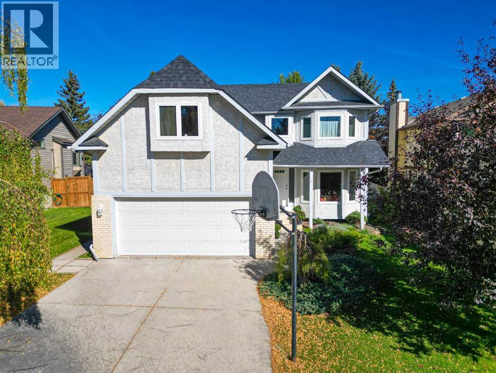 8 Edgeridge Way Nw Property Photo 1