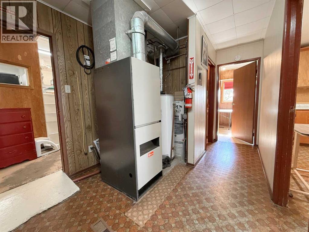 5615 Railway Avenue Property Photo 9