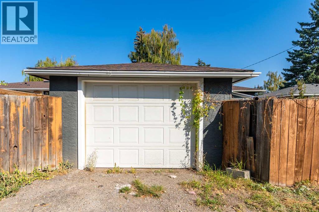 15 Hoover Place Property Photo 41