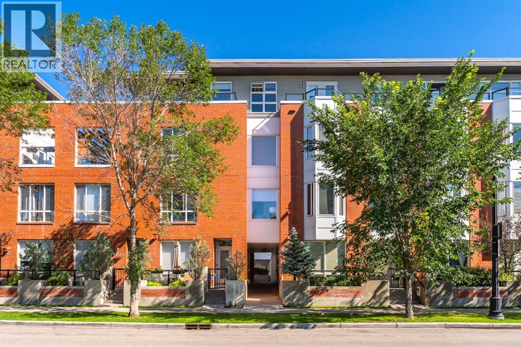 309, 880 Centre Avenue Ne Property Photo 1