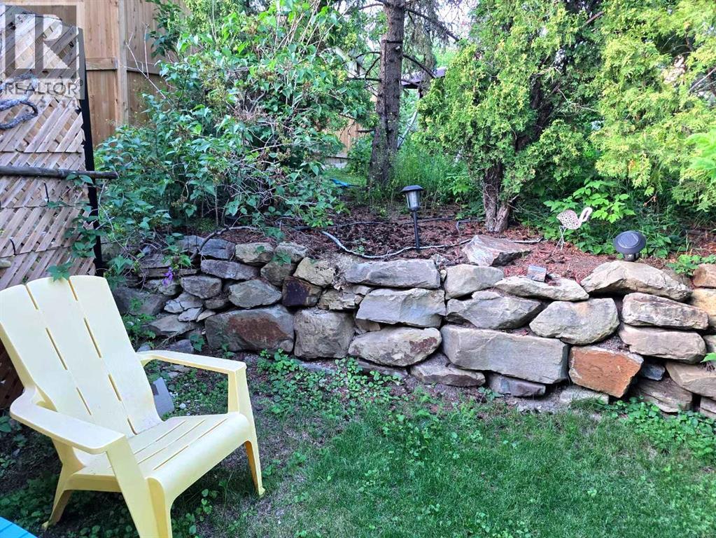 39 34 Avenue Property Photo 7