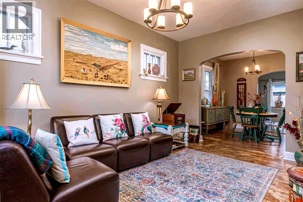 39 34 Avenue Property Photo 11