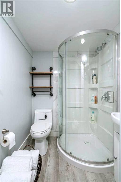 39 34 Avenue Property Photo 29