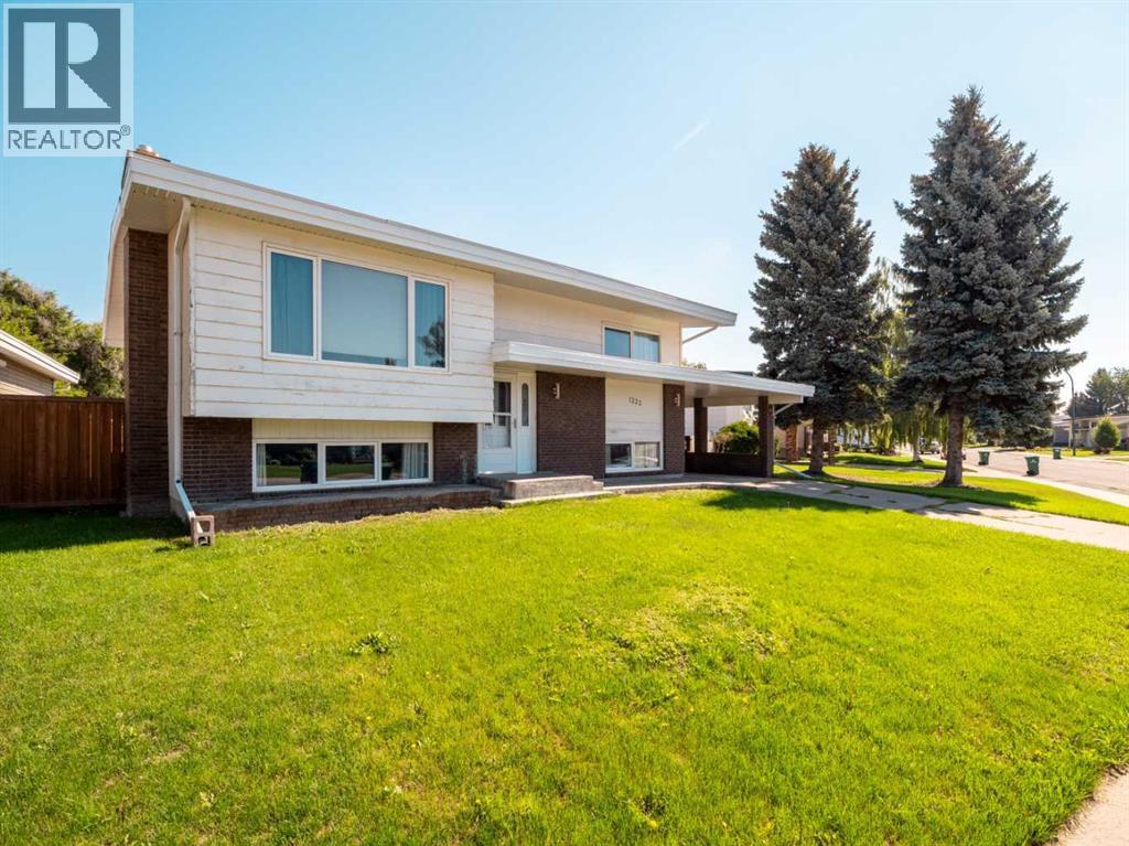 1223 St. Catherine Road N Property Photo 3