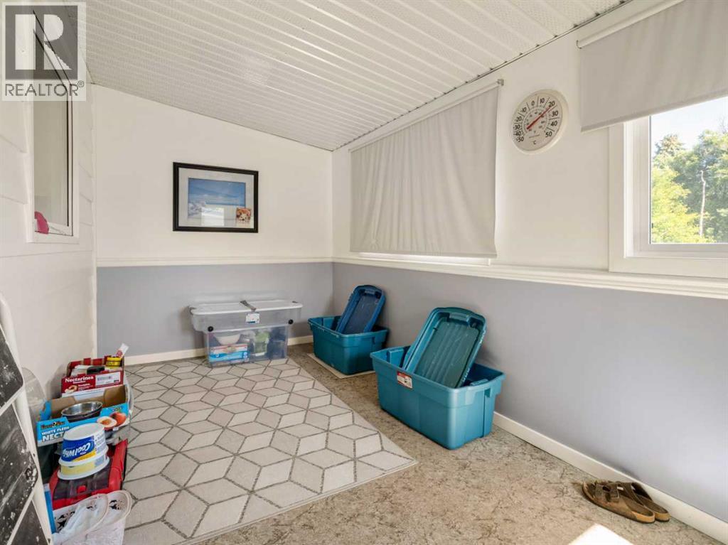 1223 St. Catherine Road N Property Photo 32