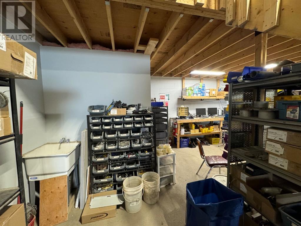 3, 13502 99 Street Property Photo 9