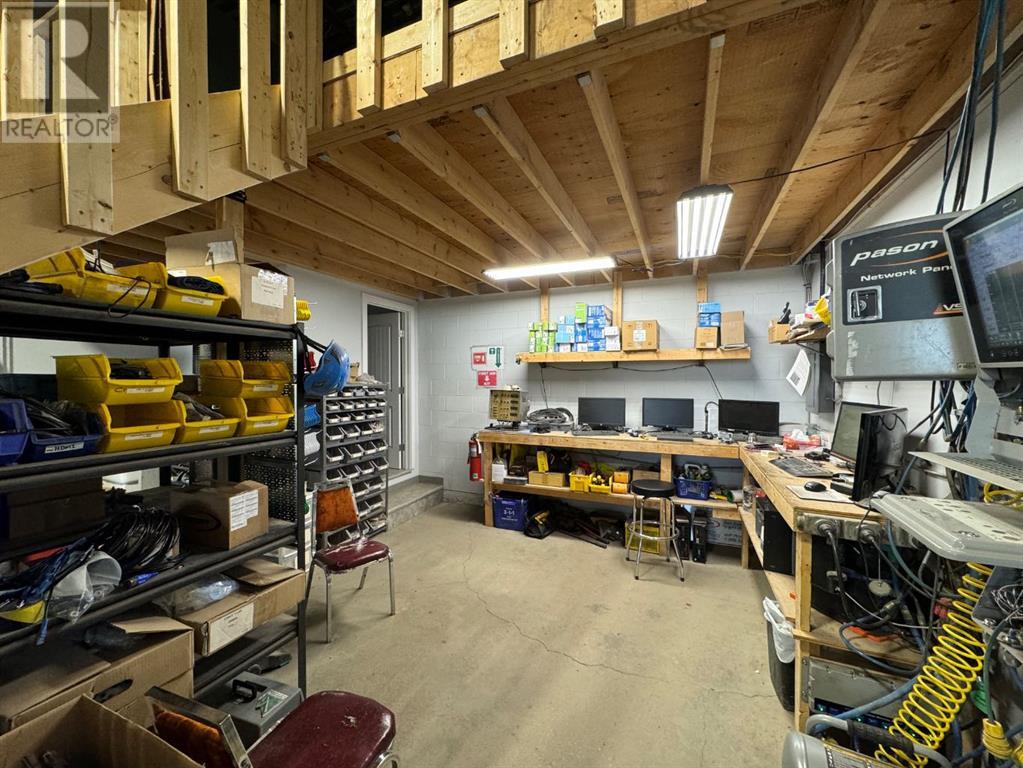 3, 13502 99 Street Property Photo 10