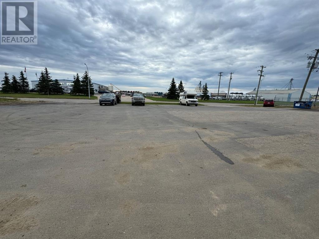 3, 13502 99 Street Property Photo 13