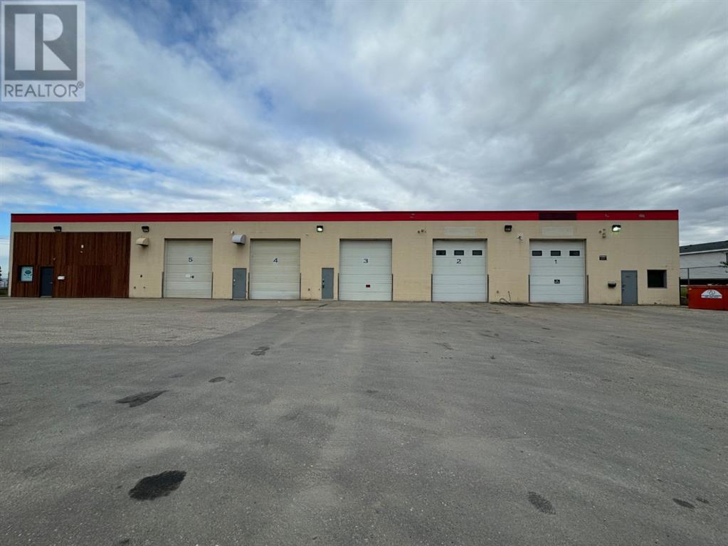 3, 13502 99 Street Property Photo 14