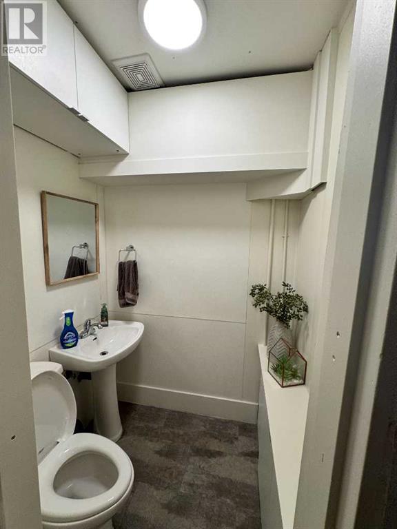 1418 17 Street S Property Photo 4