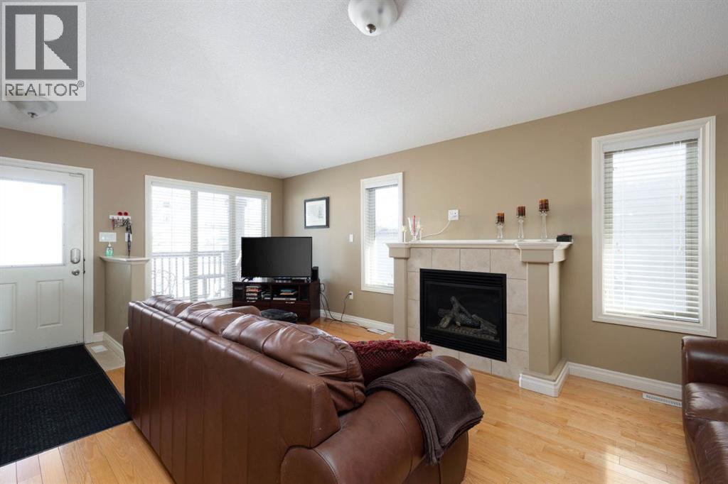 549 Walnut Crescent Property Photo 9