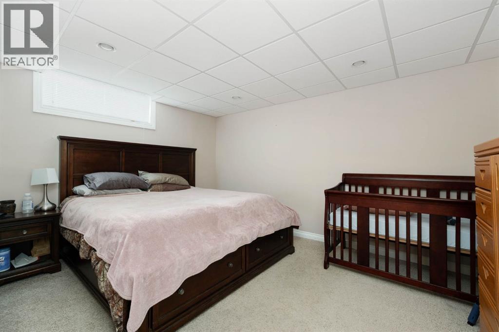 549 Walnut Crescent Property Photo 13