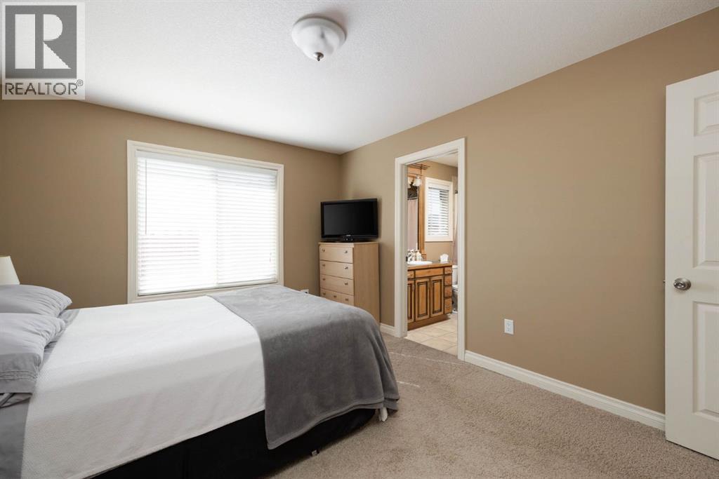 549 Walnut Crescent Property Photo 17