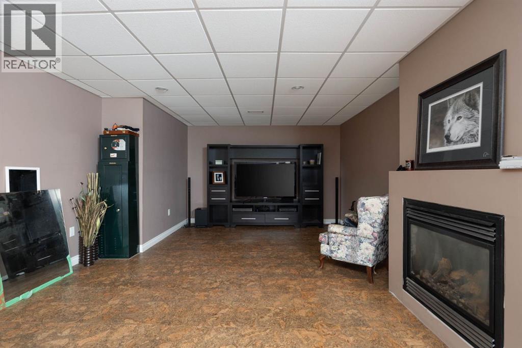 549 Walnut Crescent Property Photo 22