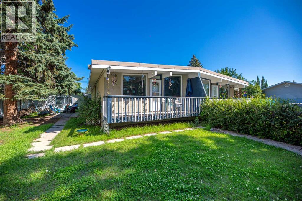7304 36 Avenue Nw Property Photo 1