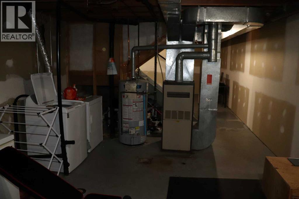 5437 10 Avenue Property Photo 15