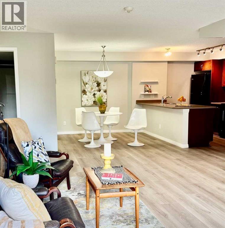 214 Mckenzie Towne Lane Property Photo 8