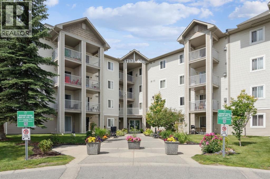 1717 60 Street Property Photo 3