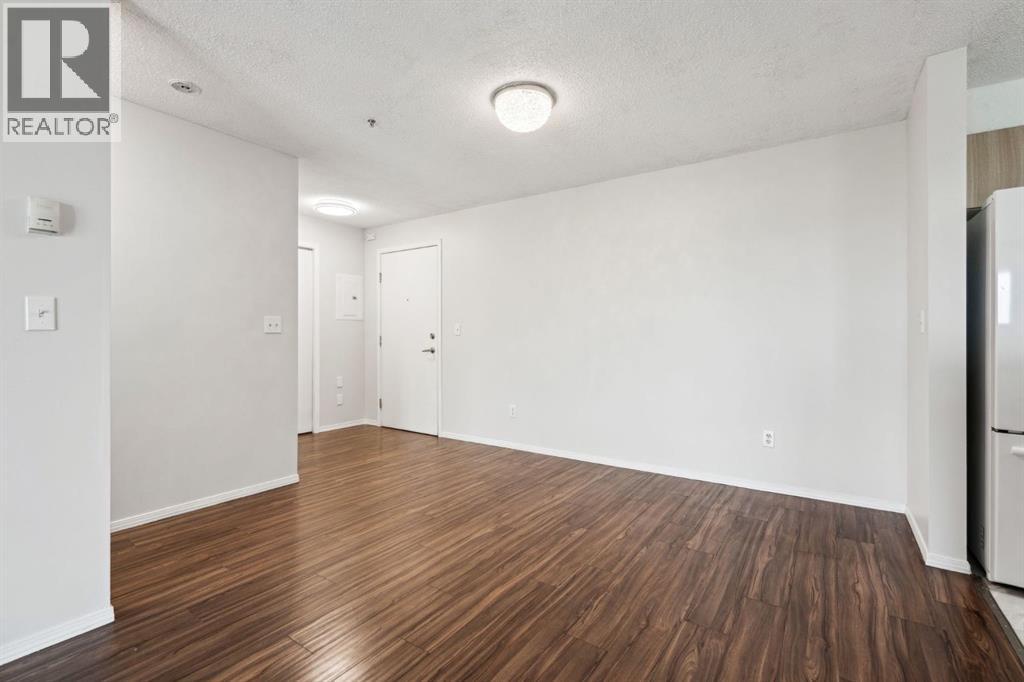 1717 60 Street Property Photo 9