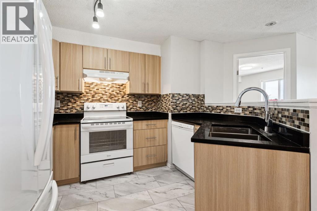 1717 60 Street Property Photo 11