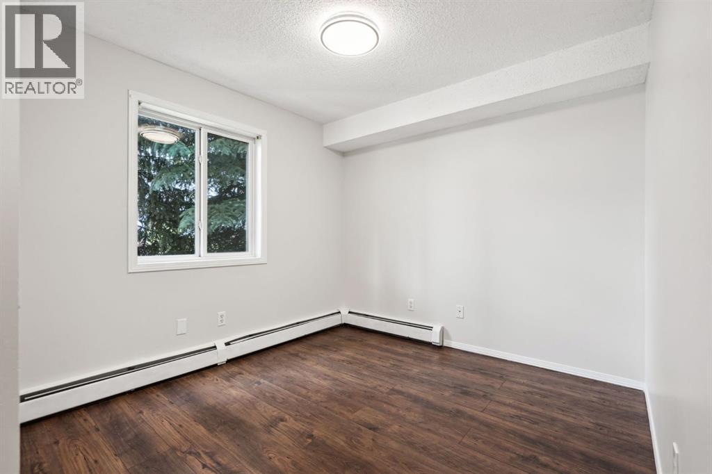 1717 60 Street Property Photo 16