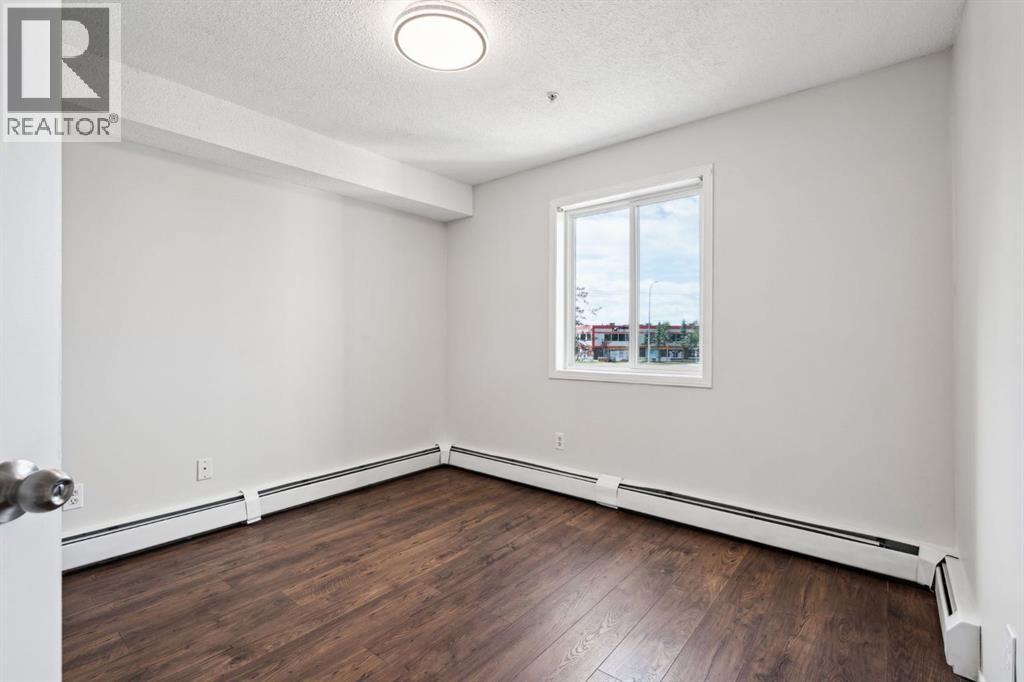 1717 60 Street Property Photo 18