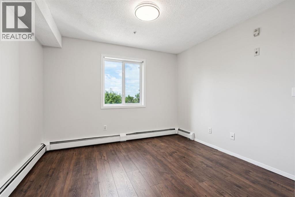 1717 60 Street Property Photo 19