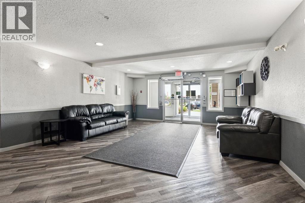 1717 60 Street Property Photo 24