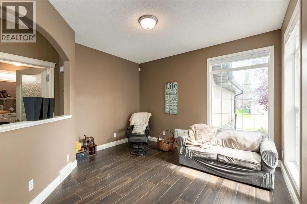 169 Tuscany Ridge Park Property Photo 6