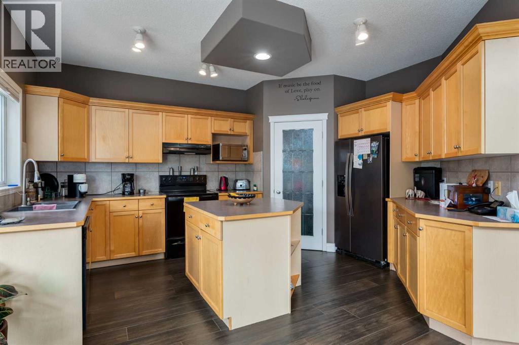 169 Tuscany Ridge Park Property Photo 14