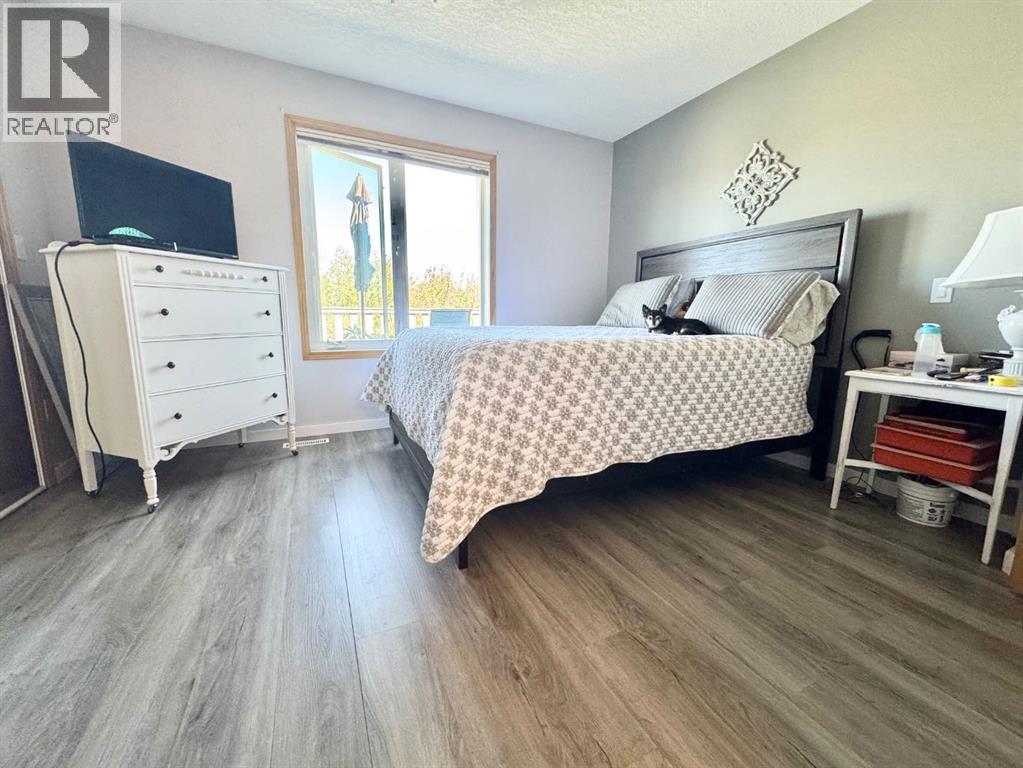 4920 53 Avenue Property Photo 10