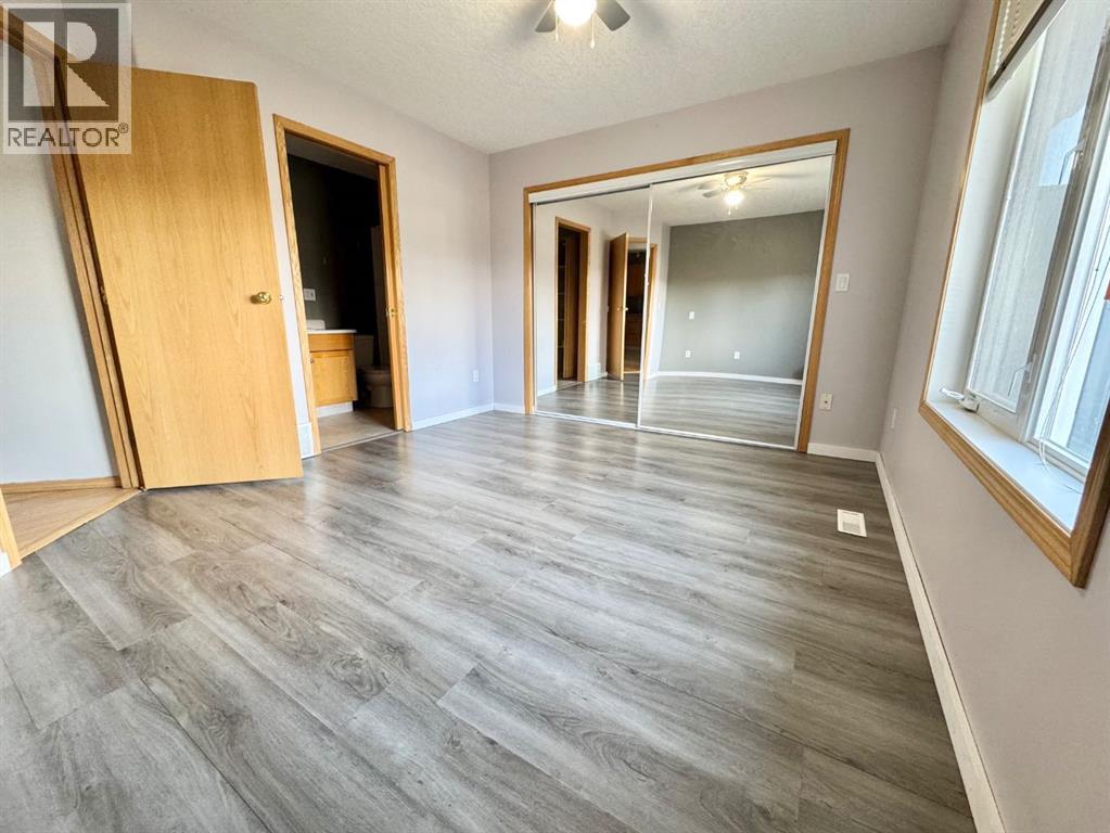 4920 53 Avenue Property Photo 11