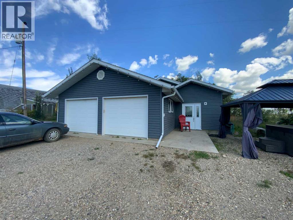 231052 330 Township Property Photo 1