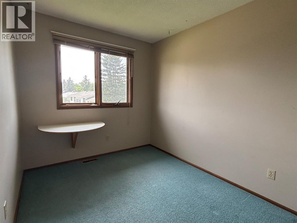 4716 55 Avenue Property Photo 8
