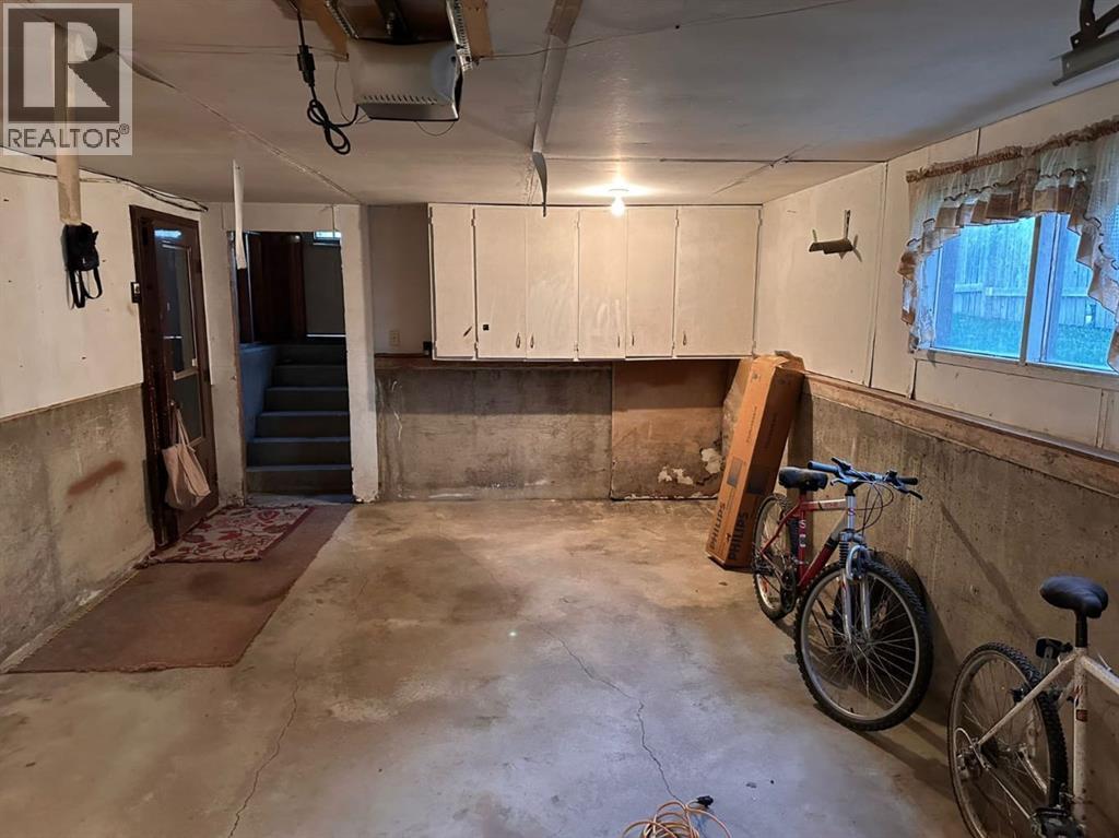 4716 55 Avenue Property Photo 19