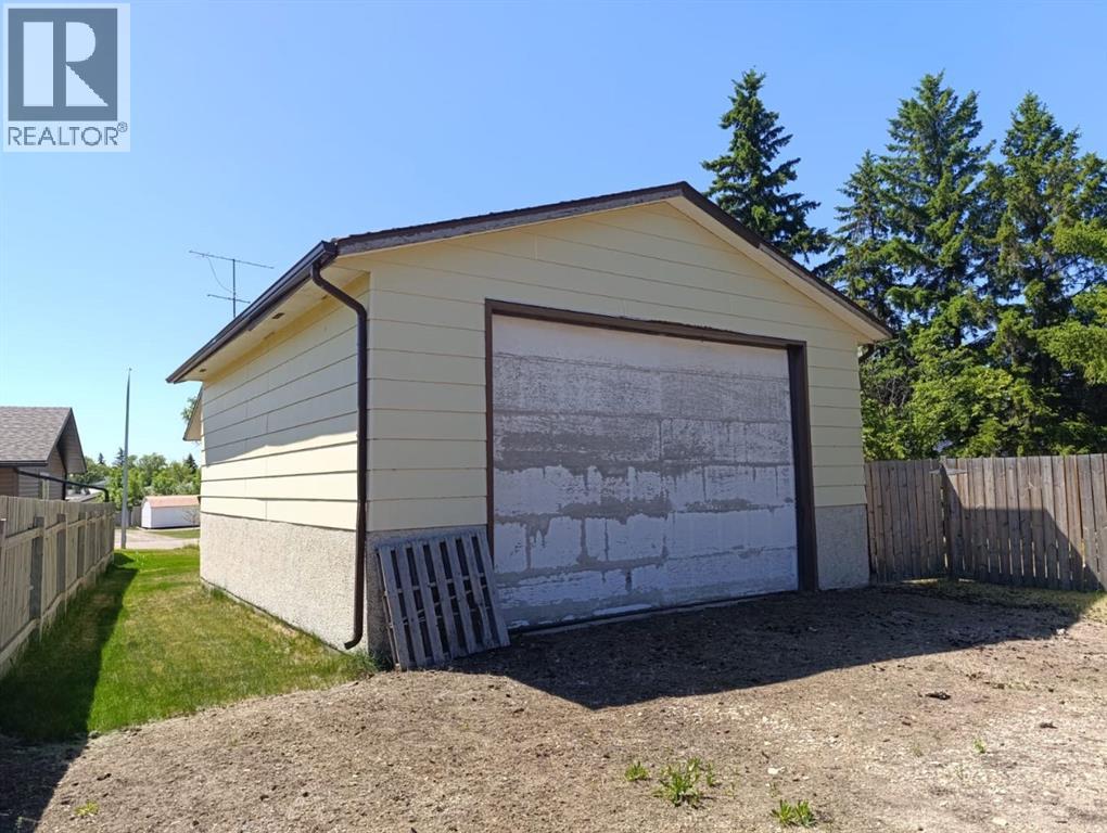 4716 55 Avenue Property Photo 26