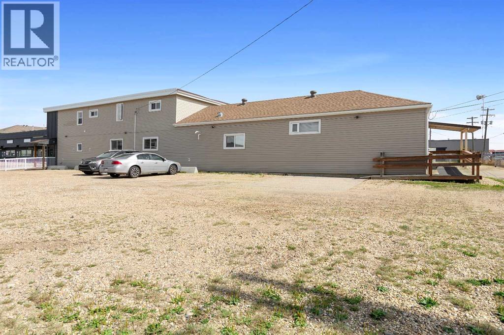 9801 97 Avenue Property Photo 4
